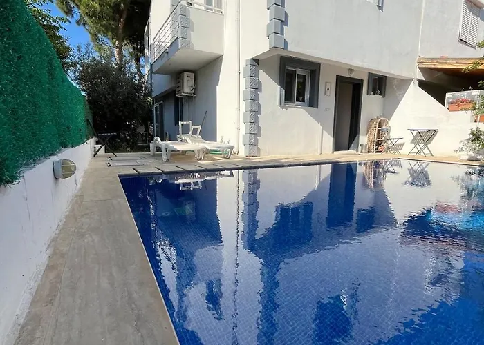 别墅 With Private Pool In Alacati *