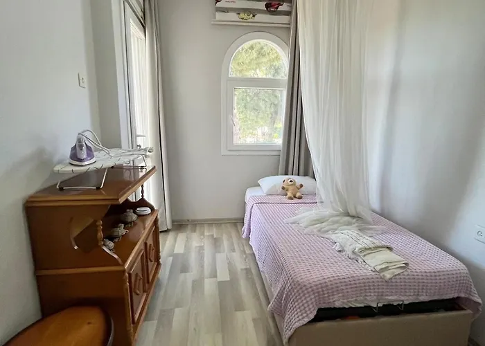 With Private Pool In Alacati 别墅 *