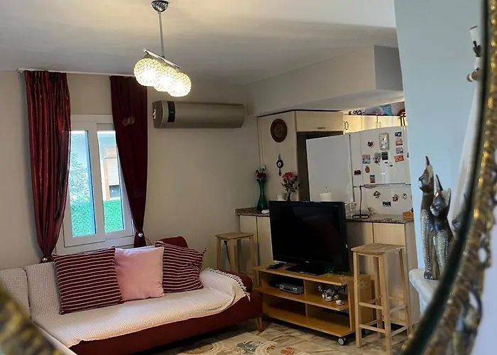 With Private Pool In Alacati 别墅